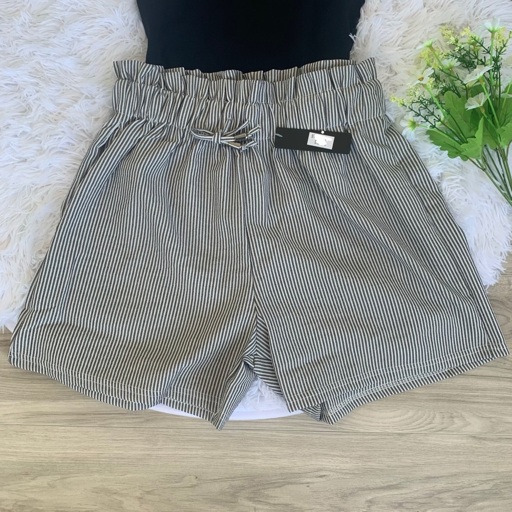 Paperbag shorts | Shorts | Two Pocket | Stripped